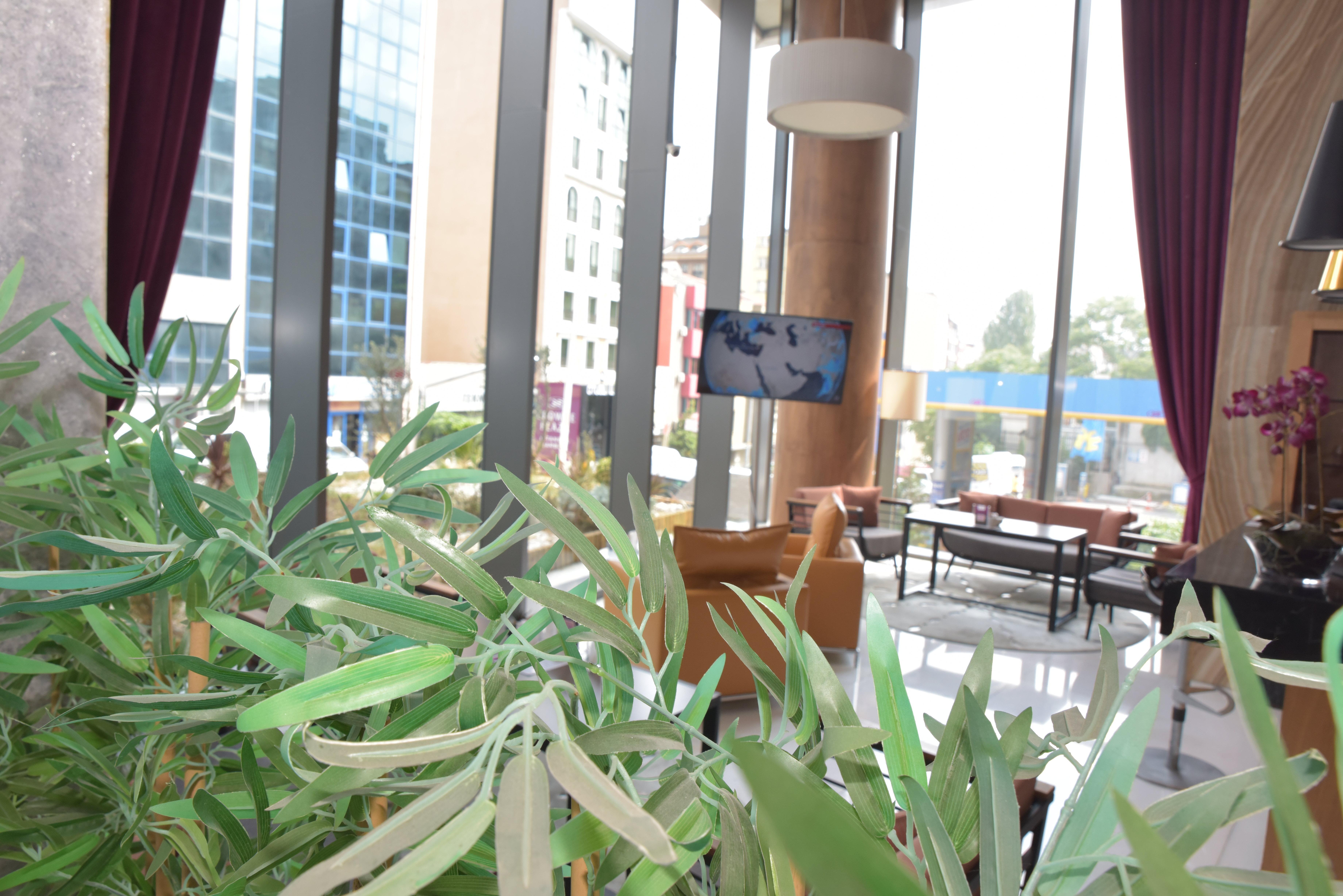 Crowne Plaza Istanbul Harbiye By Ihg Hotel Exterior photo Interior of the hotel