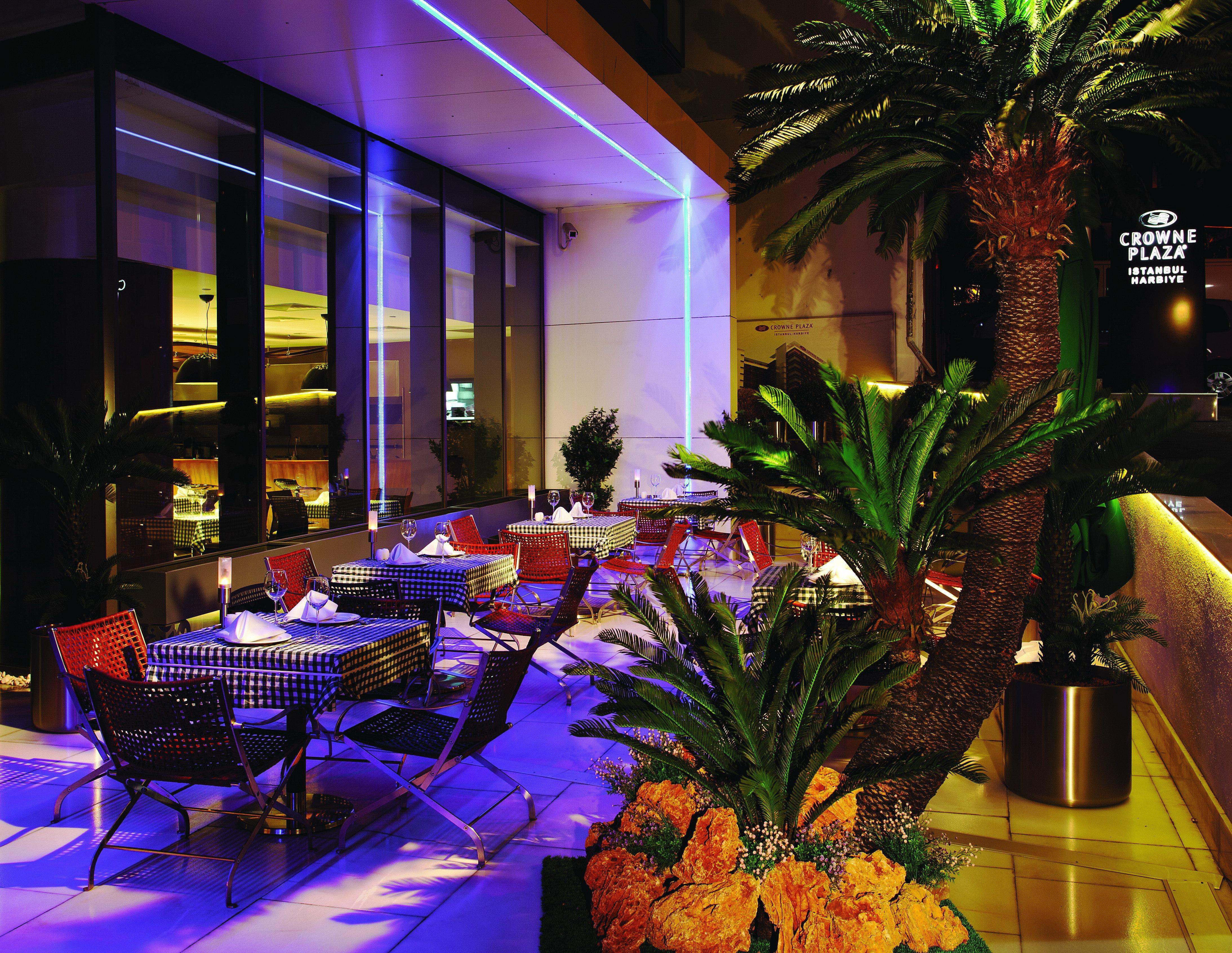 Crowne Plaza Istanbul Harbiye By Ihg Hotel Exterior photo The Crown Plaza Hotel