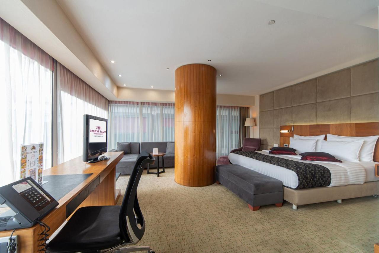 Crowne Plaza Istanbul Harbiye By Ihg Hotel Exterior photo Deluxe Suite